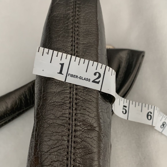 Metallic Clutch - Picture 9 of 12